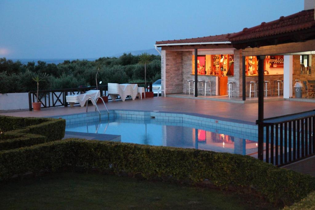 Mareva Hotel Apartments Hersonissos  Exterior photo