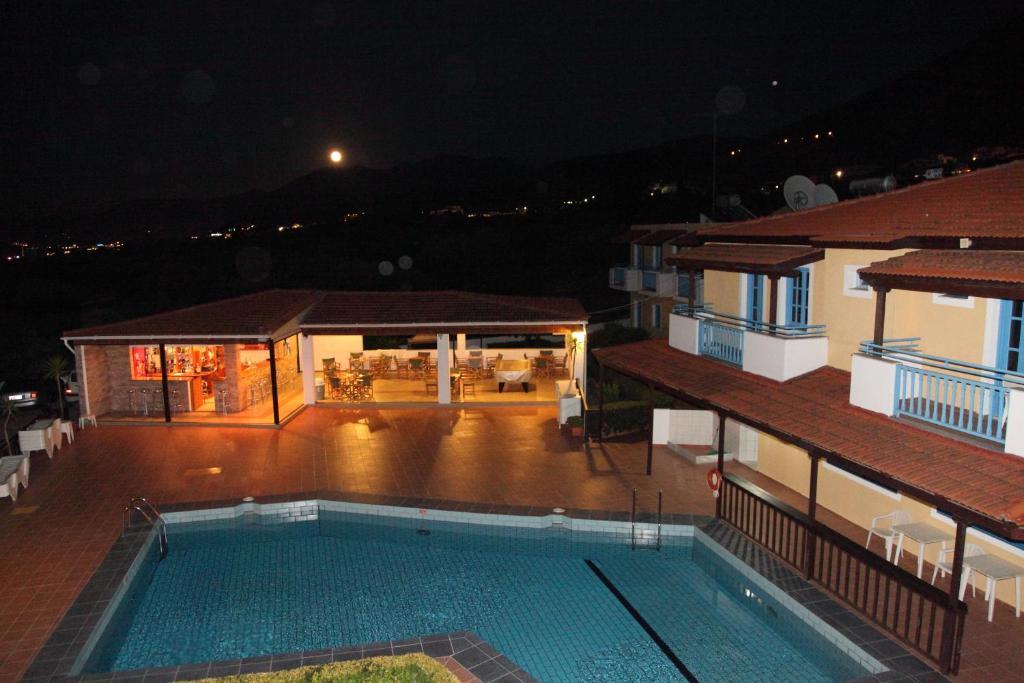 Mareva Hotel Apartments Hersonissos  Exterior photo